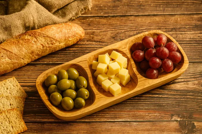 [NM-CD-RC-WD-SD] Olive Wood 3 Compartment Serving Dish from Naturally Med