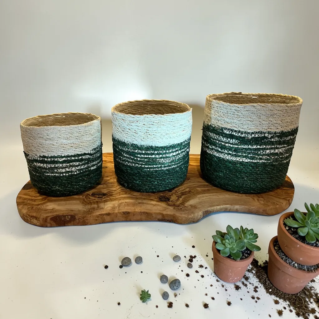 [CJ-PB-06-GR-BP] Seagrass Planter Basket with a Built-in Plastic Liner - 6" Green
